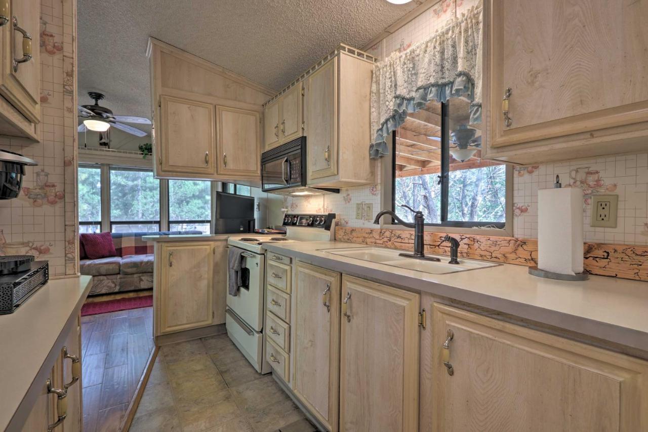 Show Low Home With Deck And Grill - 13 Mi To Hon-Dah! Buitenkant foto